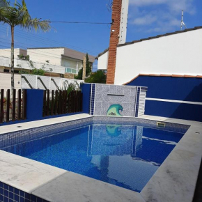 Casa de férias com piscina e churrasqueira!